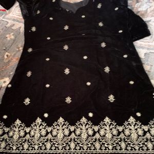 Gorgeous black fancy embroidered velvet Pakistani dress(3 piece)